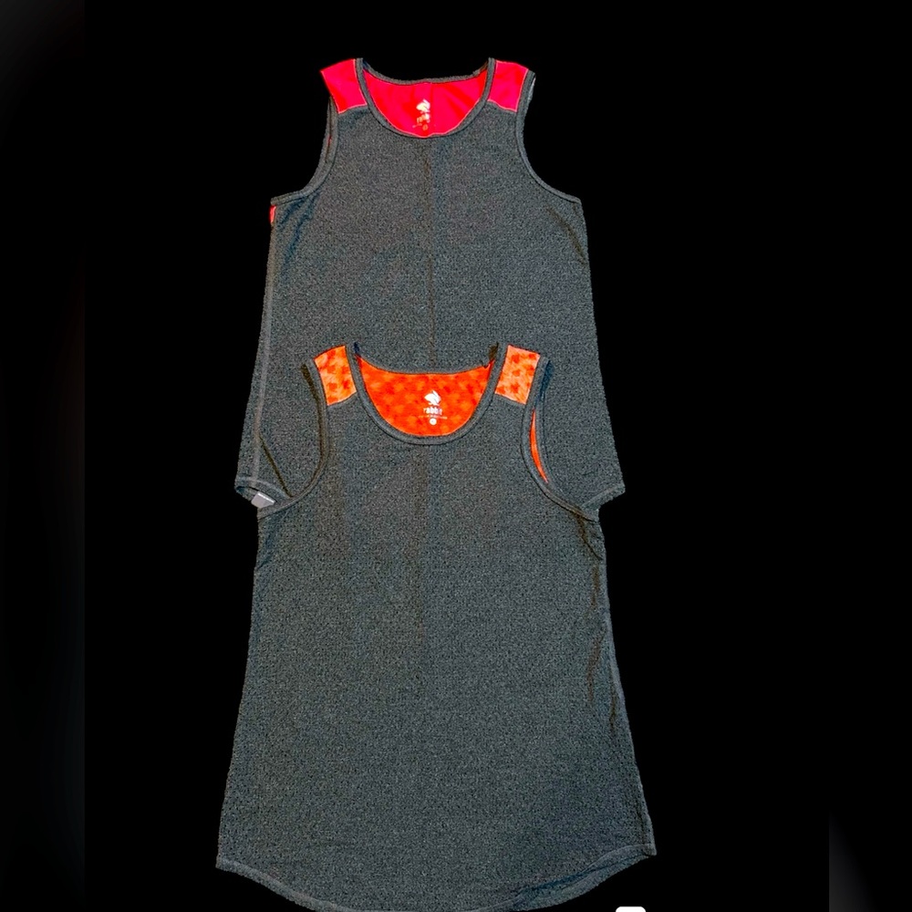 2 rabbit tanks. Gently used. Both XS.